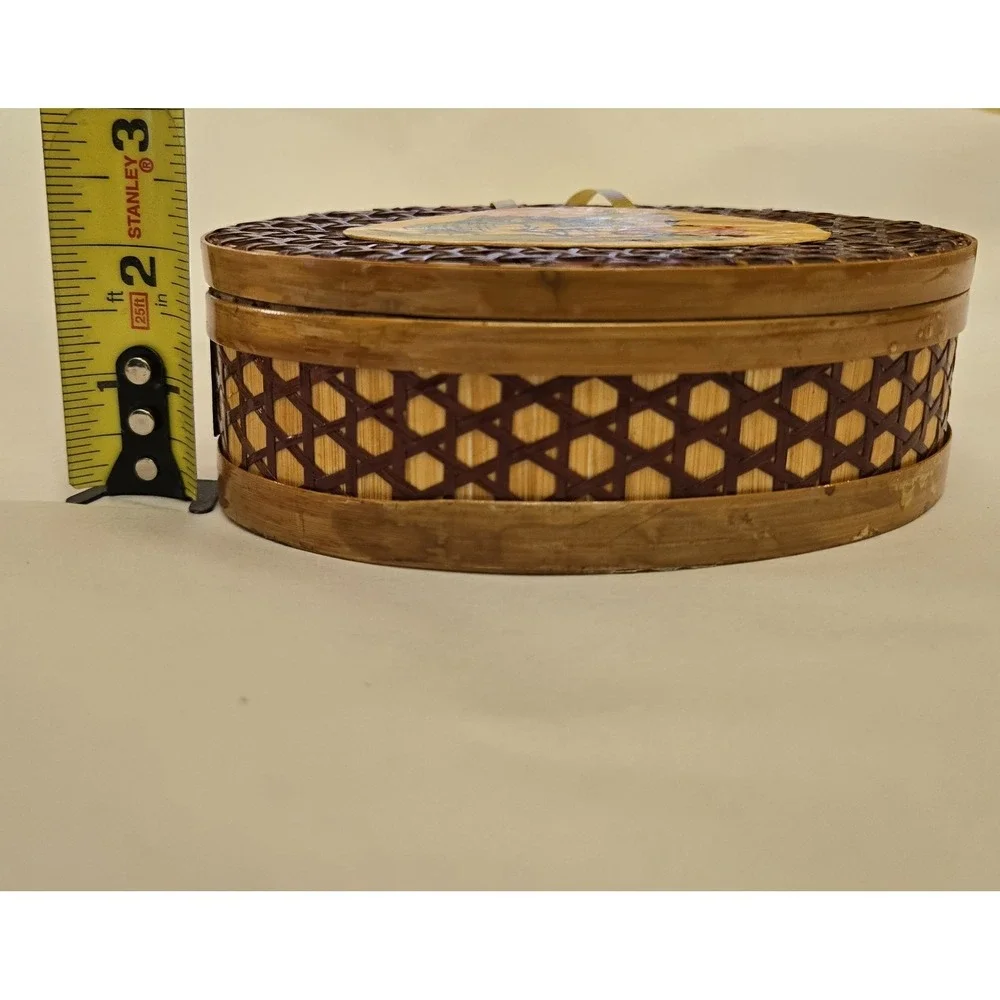 Vintage Chinese Woven Bamboo Rattan Sewing Basket Trinket Box w/Lid Design Scene